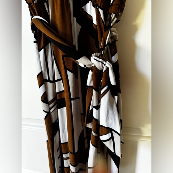 Chicio’s wideleg jumosuit, halter style top, brown/black/off white, sz 3(16) - Picture 5 of 7